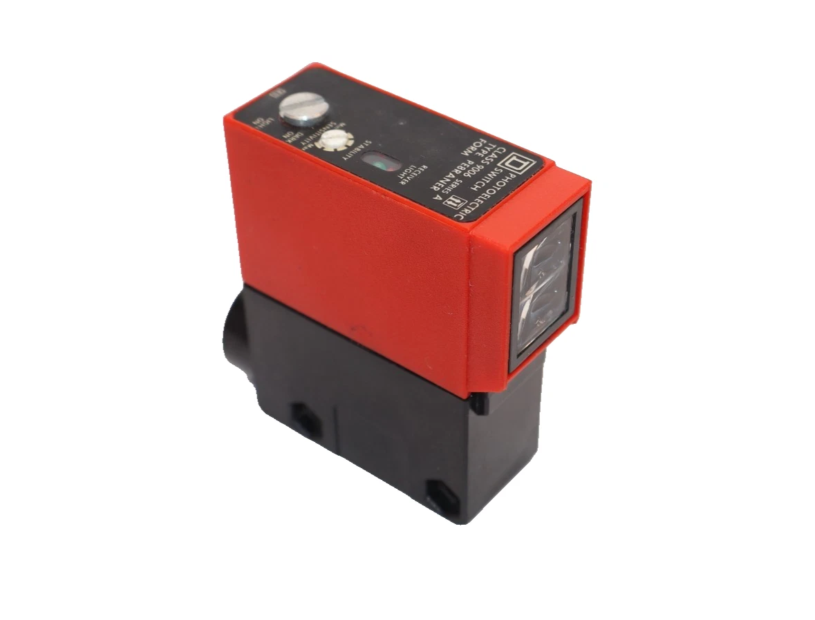Used Square D 9006 PE8RANER Series A Photoelectric Relay Switch