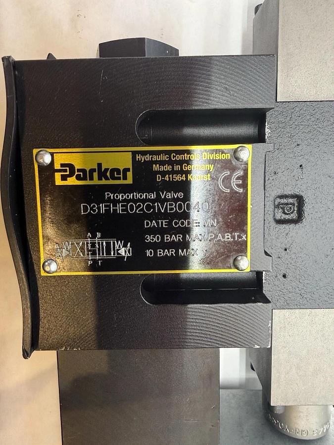 Parker Servo Valve Proportional Hydraulic D1FVE50BCVLB30 D31FHE02C1VB0040 (New)