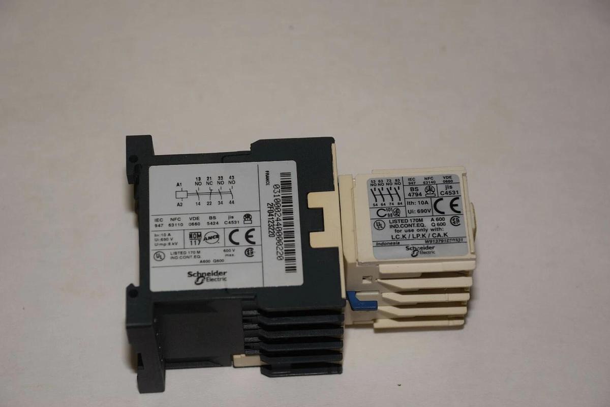 Used SQUARE D TELEMECANIQUE Contactor CA3KN31BD CA3KN 31BD 10A 690V 8kV  W/ LA1KN40