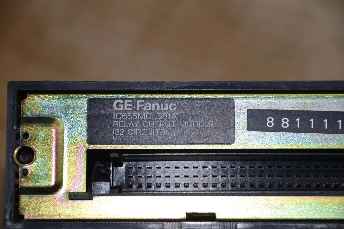 Used GE Fanuc General Electric Relay Output Module IC655MDL581A 32 Circuits