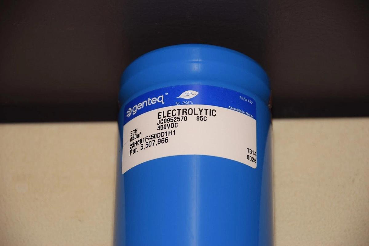 GENTEQ 23H681F450DD1H1 450VDC CAPACITOR NEW