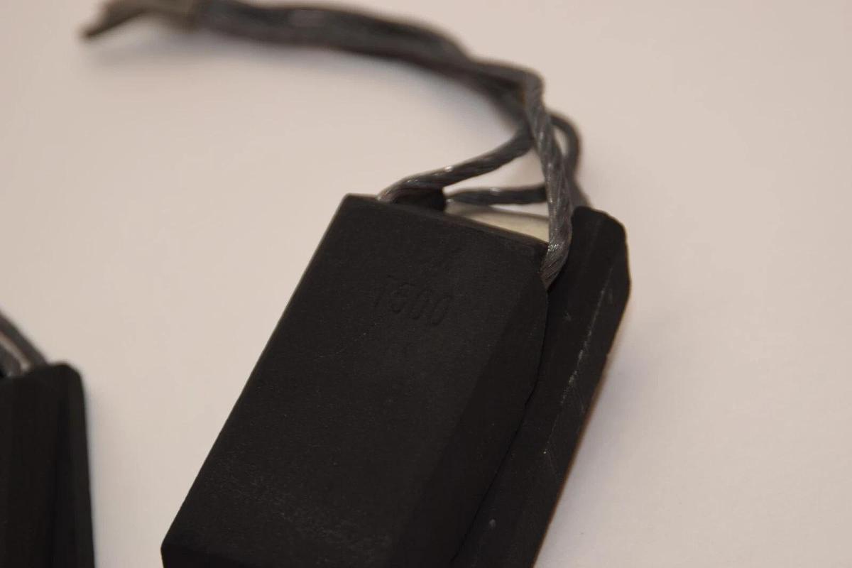 (NEW - LOT OF 3) CX T500 1.5" x 1" Carbon Brush