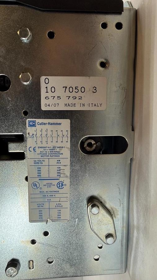 Cutler-Hammer CE15TN3 AC Magnetic Contactor Ser.B1 600V, 420 Amp 24V coil, 420A