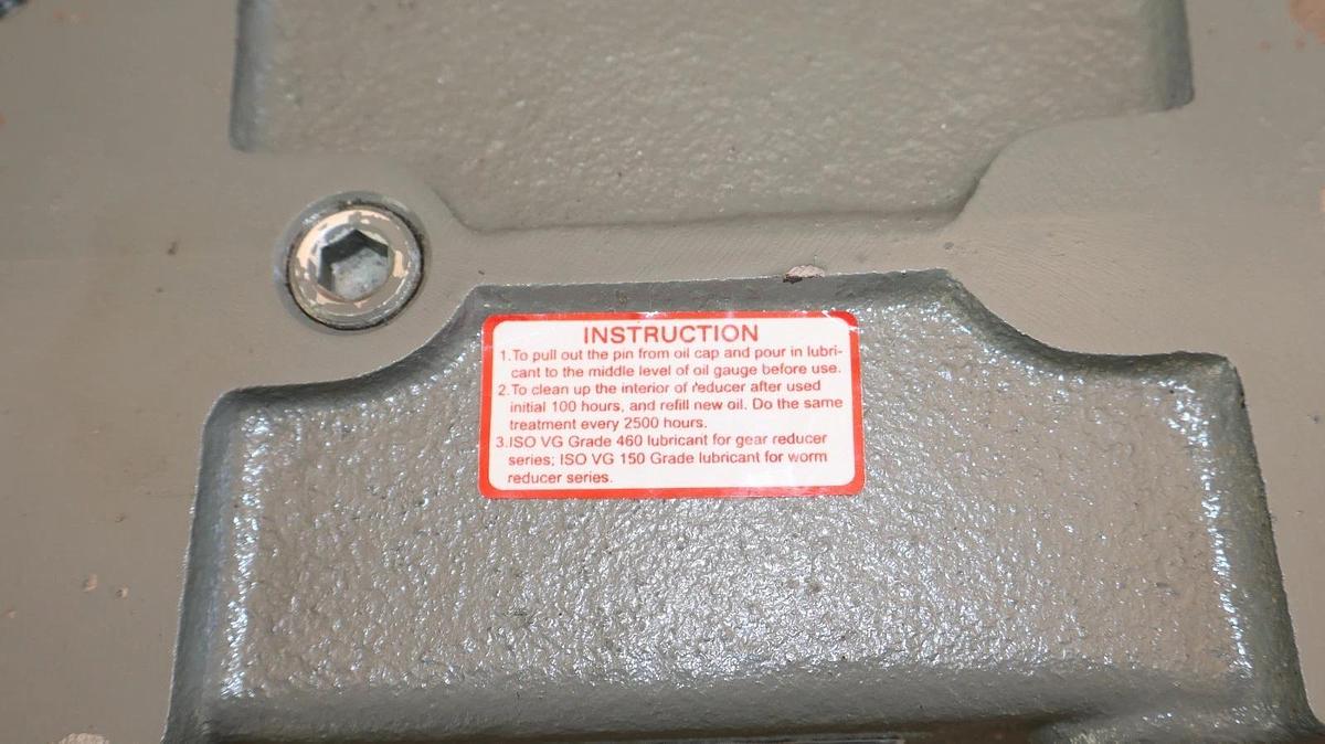 LIMING SPEED REDUCER Gear Box EM100-V 1/80 HP:2 M221B09014-6  21/11 (New)