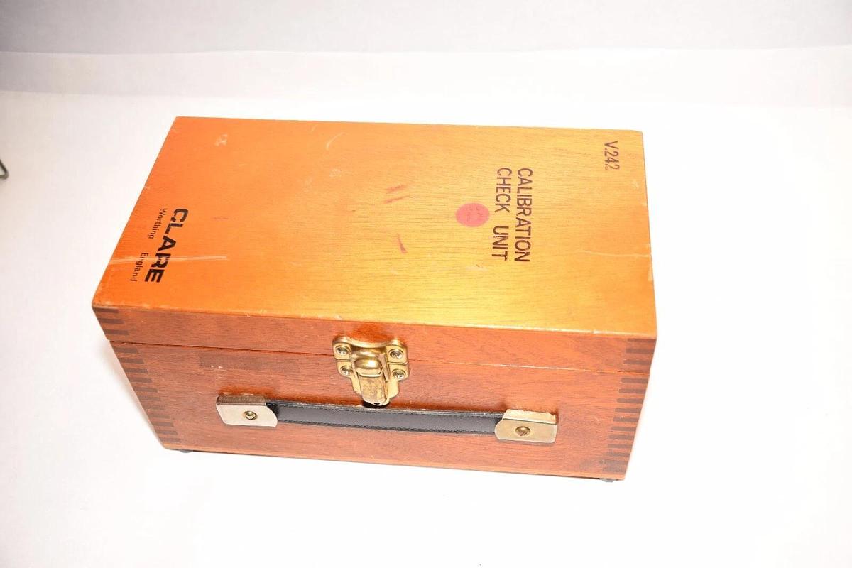 Used CLARE / SEAWARD V.242 , V .242 , V242 Calibration Check Unit