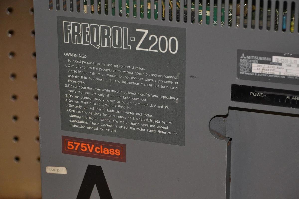Used Mitsubishi Inverter Freqrol-Z200 FR-Z260-3.7K 5hp 5 hp 575v 3ph *broken*