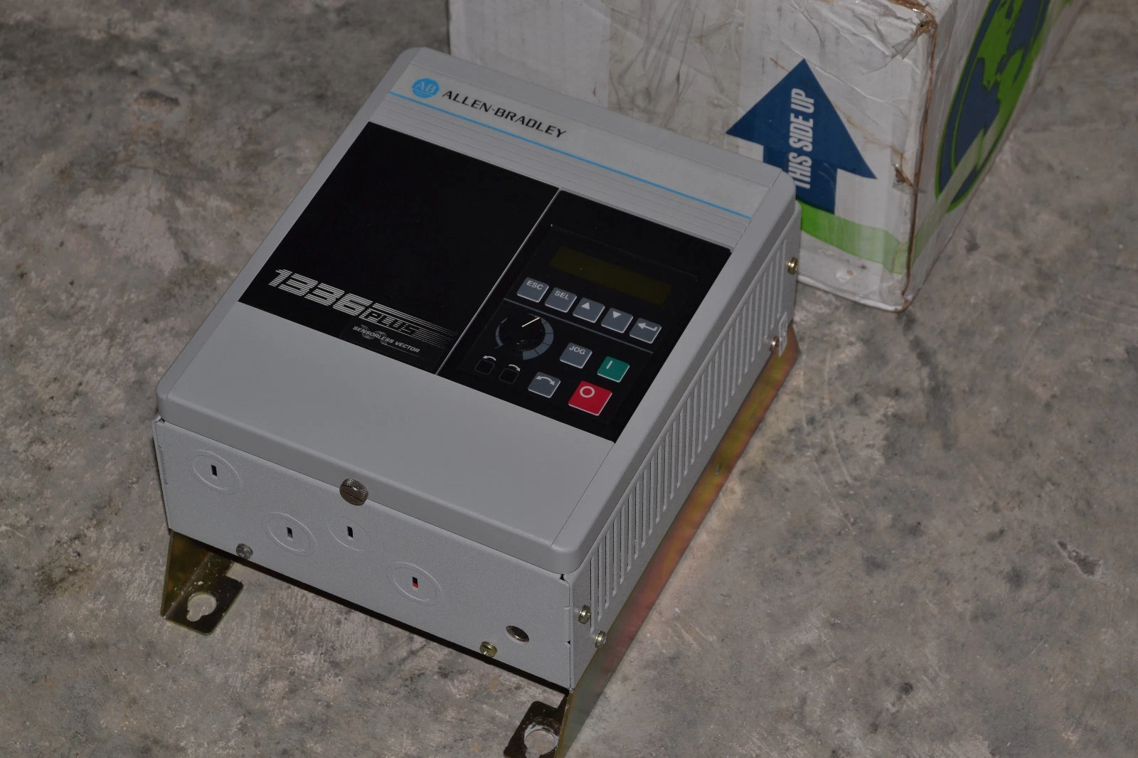 ALLEN BRADLEY VARIABLE SPEED AC DRIVE 1336S-BRF10-AA-EN-HA1-L6 SER D