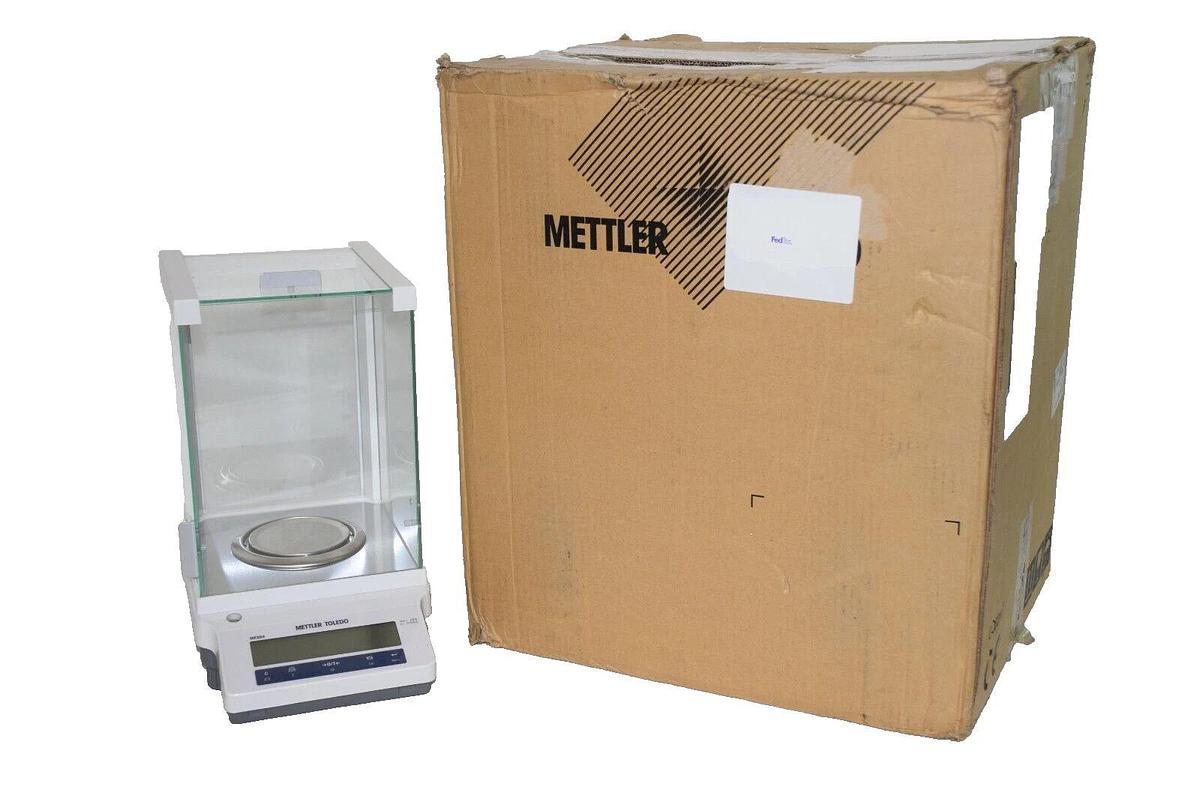 (NEW) METTLER TOLEDO ME204 12-0.84A Analytical Balance Scale