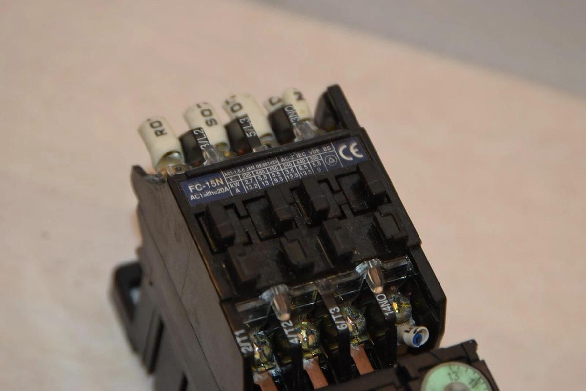 Used MATSUSHITA FC-15N STARTER WITH FT-15N RELAY 9A-13A 100-110V AC 50/60Hz COIL