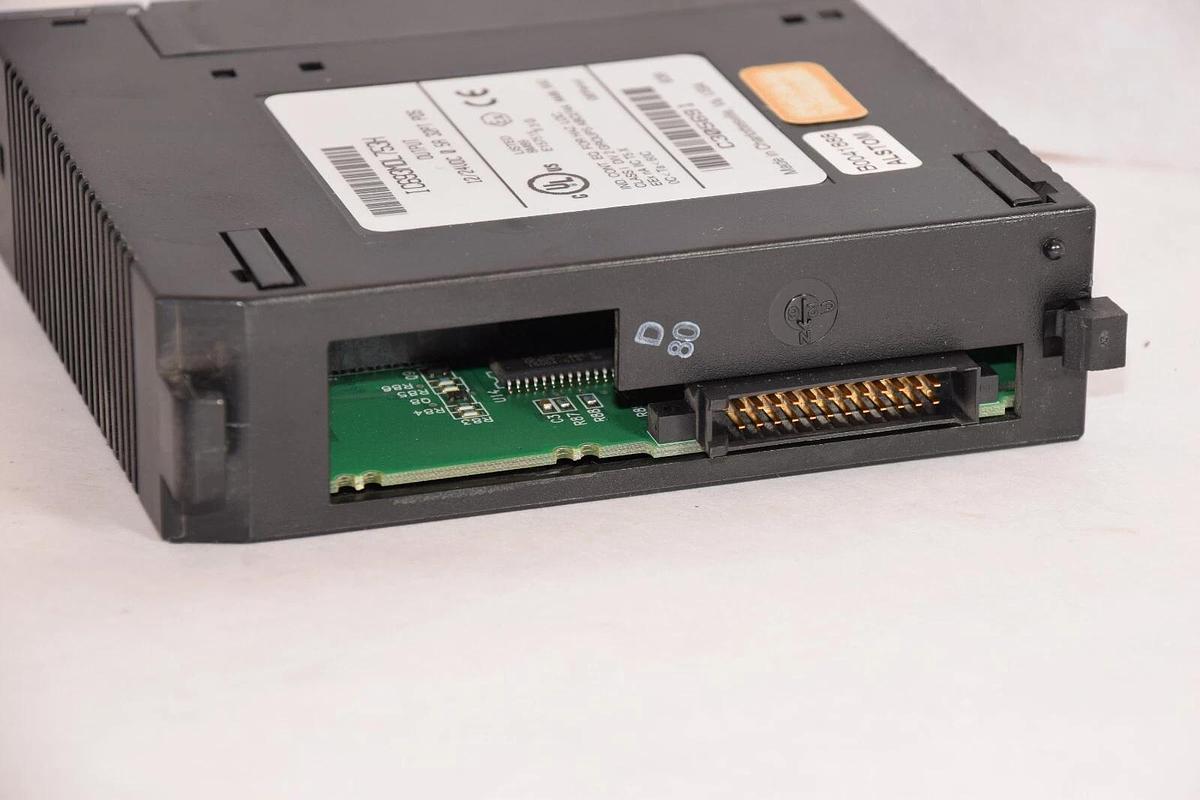 Used GE FANUC Output Module IC693MDL753H 12/24Vdc 0.5A 32pt Pos. Output Module