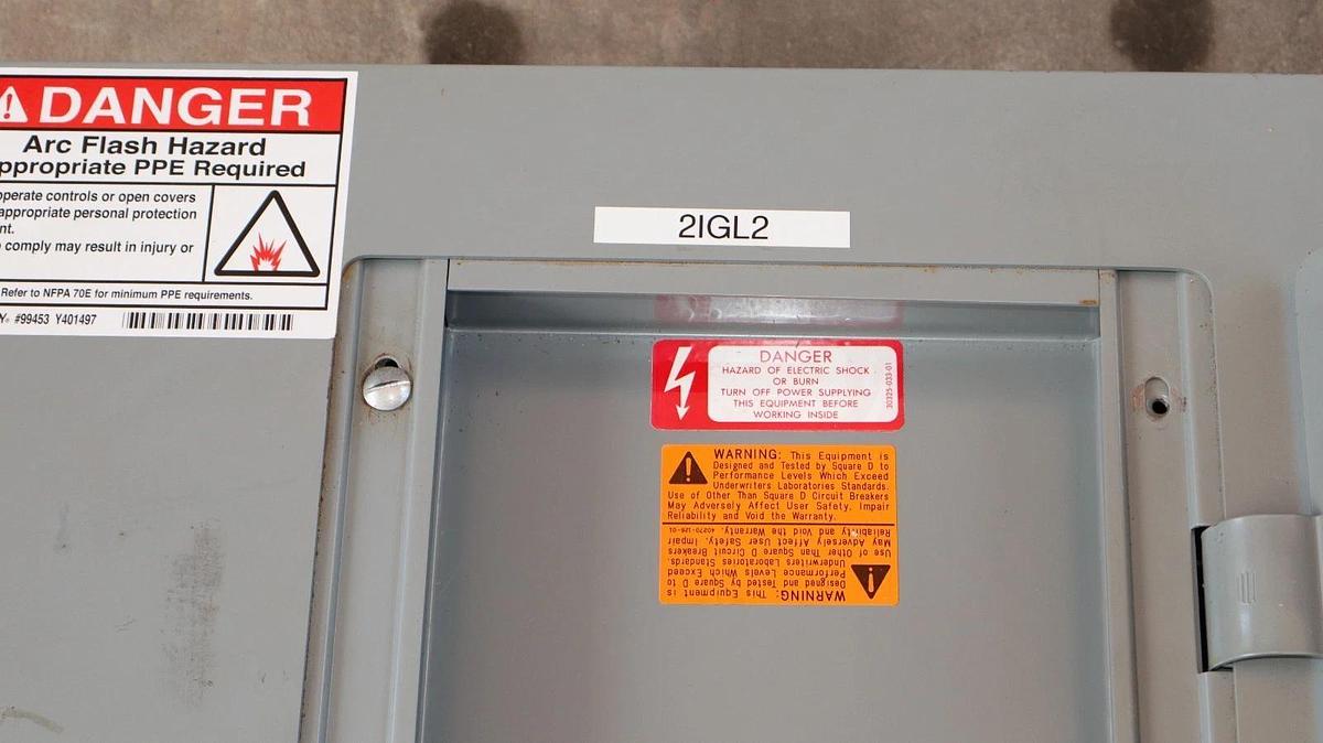 Used Square D Electric 225A Panelboard 225 A NQOD442L225CU NQODQ2 208y/120v 3ph 4w 42