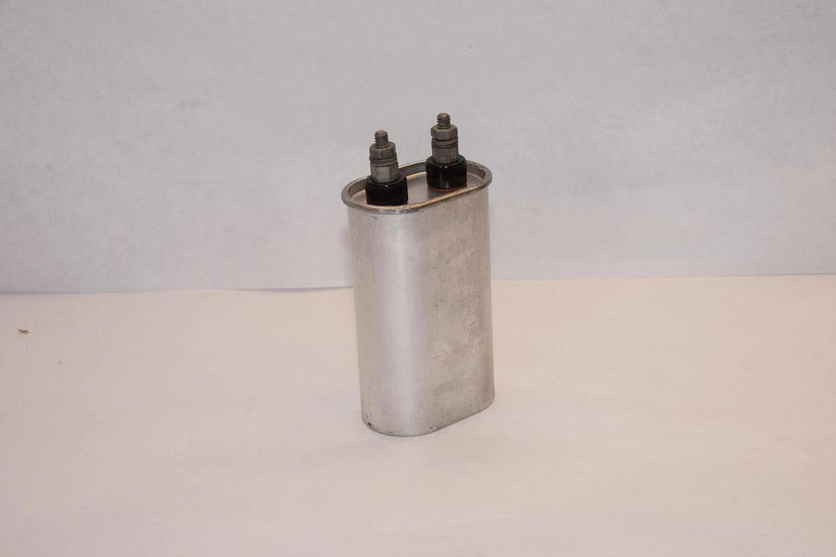 Used GE / GENERAL ELECTRIC 97F8622 , 94-11 3uF 1500Vdc Capacitor