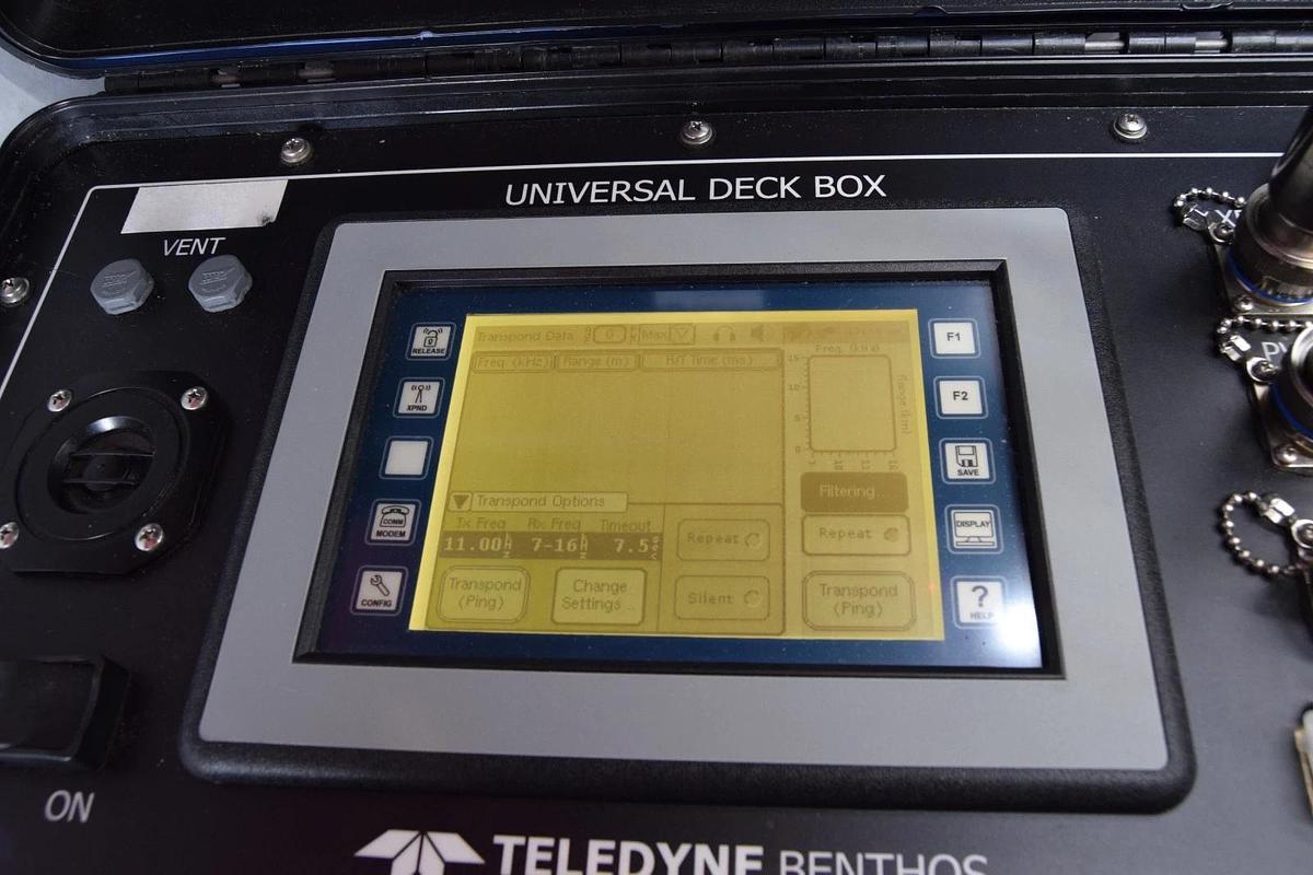 Used Teledyne Benthos Universal Deck Box UDB-9000-M UDB9000 Transponder AT-440-LF-0
