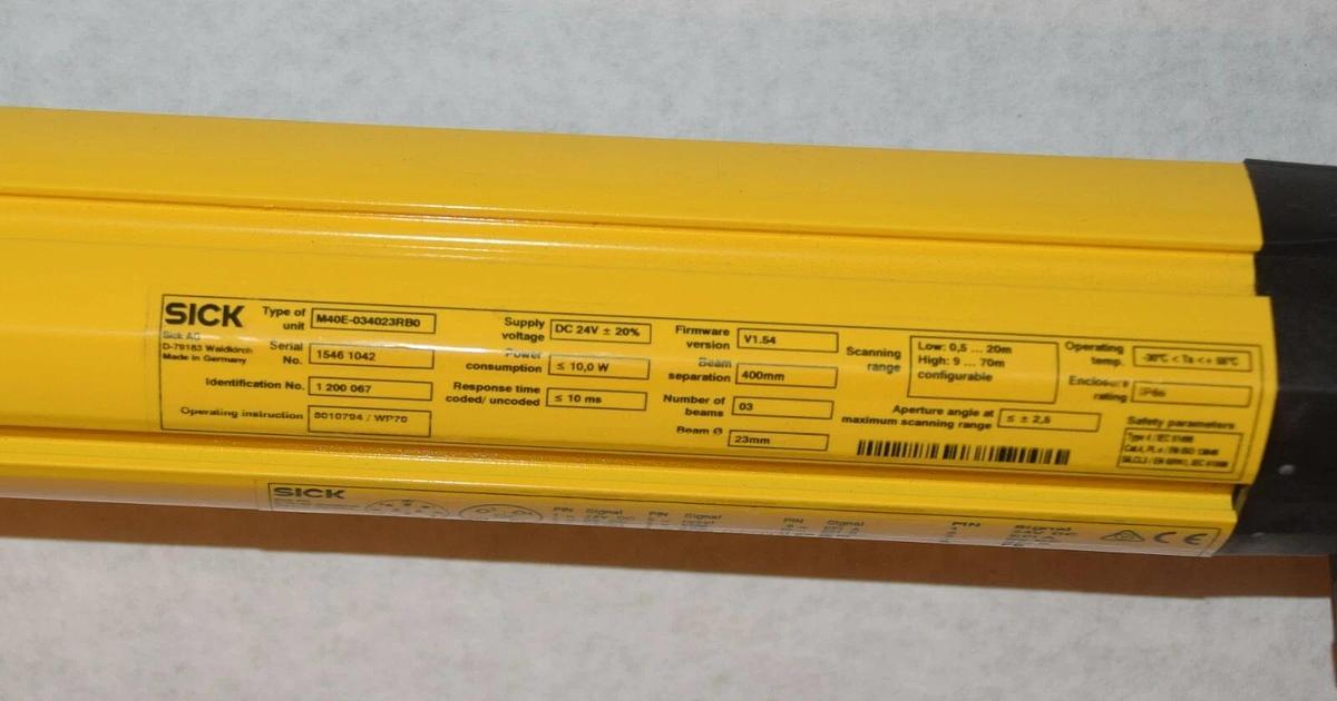 Used SICK M40E-034023RB0 M4000 ADVANCED RECEIVER BEAM SAFETY DEVICE