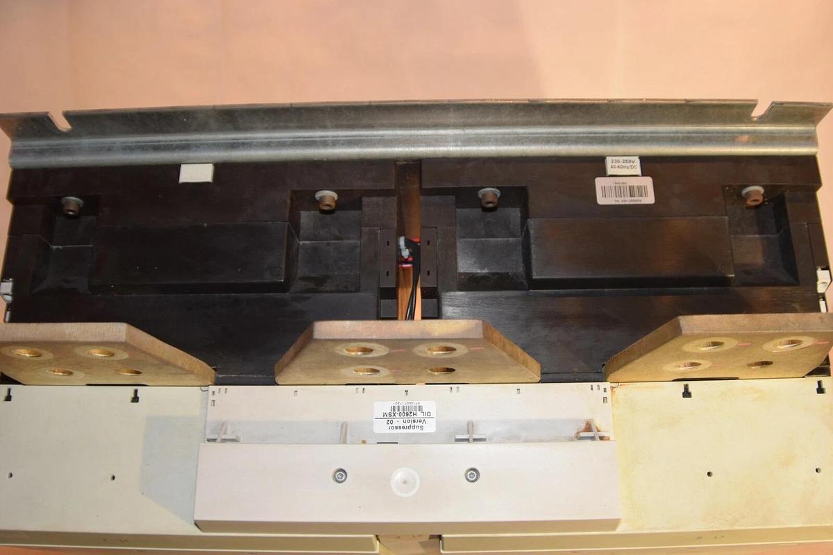 Used Cutler-Hammer Eaton Contactor DIL M1600 XTCEC16R  1600AMP   DILM1600 XTCEC16R