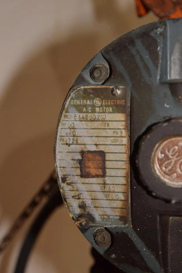 Used Yale Electric Chain Hoist 1 Ton 2000lb 1K9FPG3 3Ph 440v 1K9FPG3N  10' Chain Drop