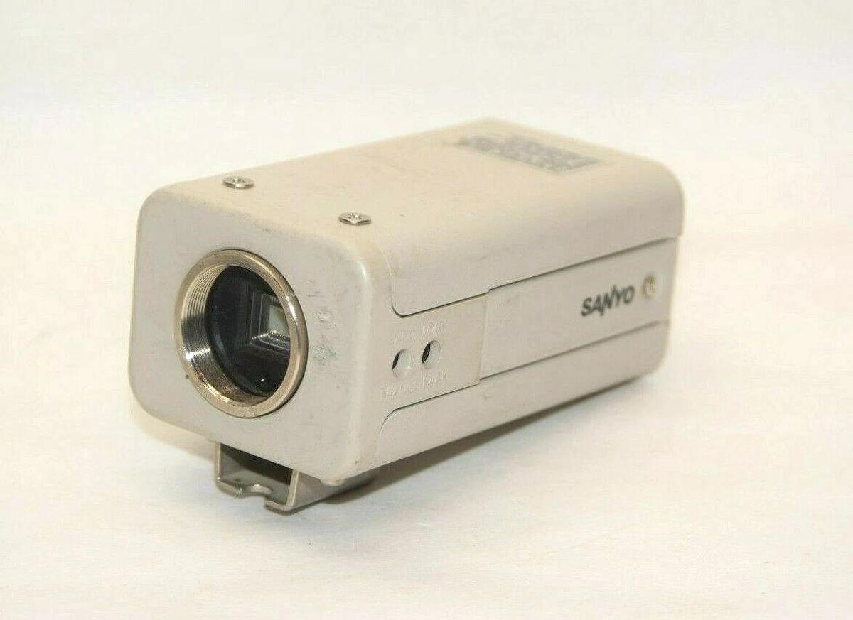 Used SANYO VCB-3324 VCB3324 B/W CCD 24V 60Hz 2.6W Security Camera