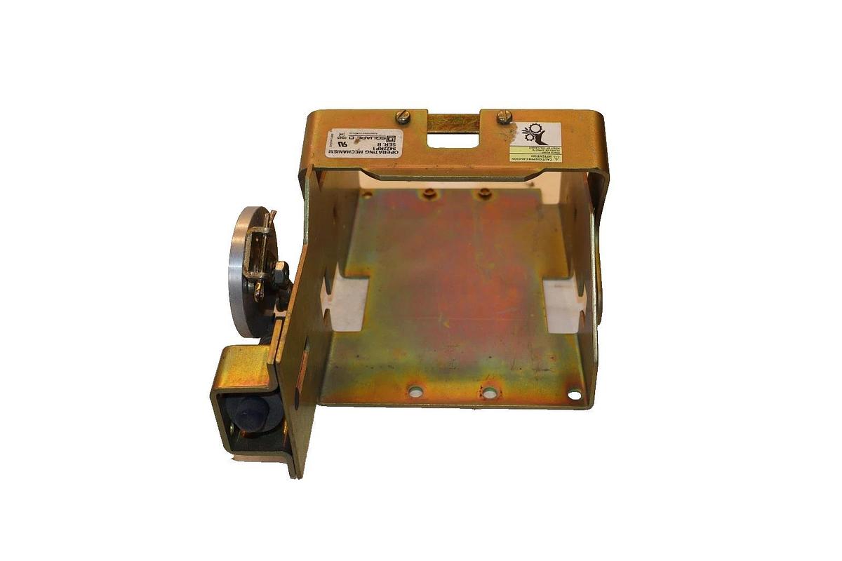 Used Square D Breaker Disconnect 9422RP1 Series B Cabinet Handle Operating Mechanism