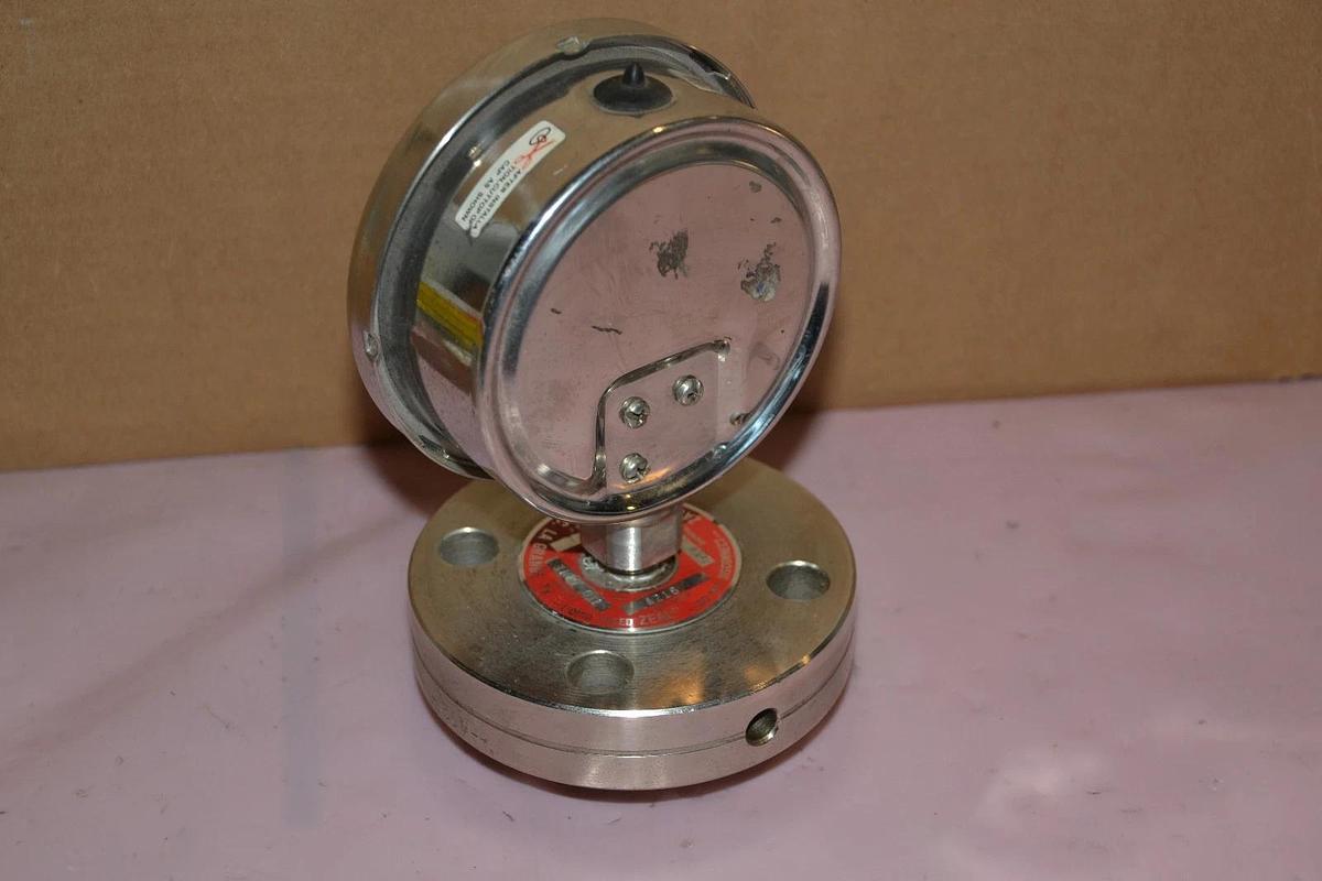 ZAVODA MFG T530-21 T53021 4218 100 PSI LIQUID FILLED PRESSURE GAUGE