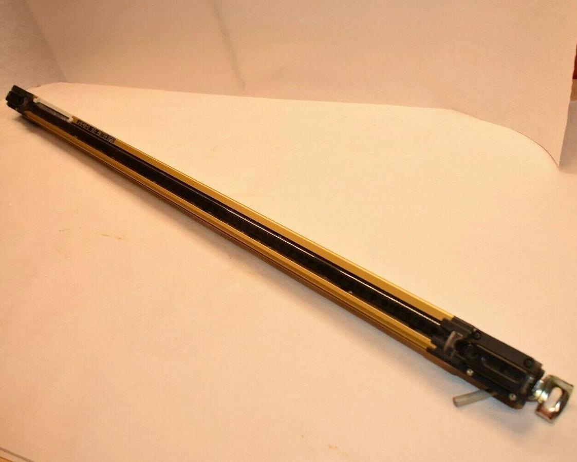 Used SUNX SF4B-H36-01 Safety Light Curtain Emitter Type 4 SF4B H36 01 E V.2  PANSONIC