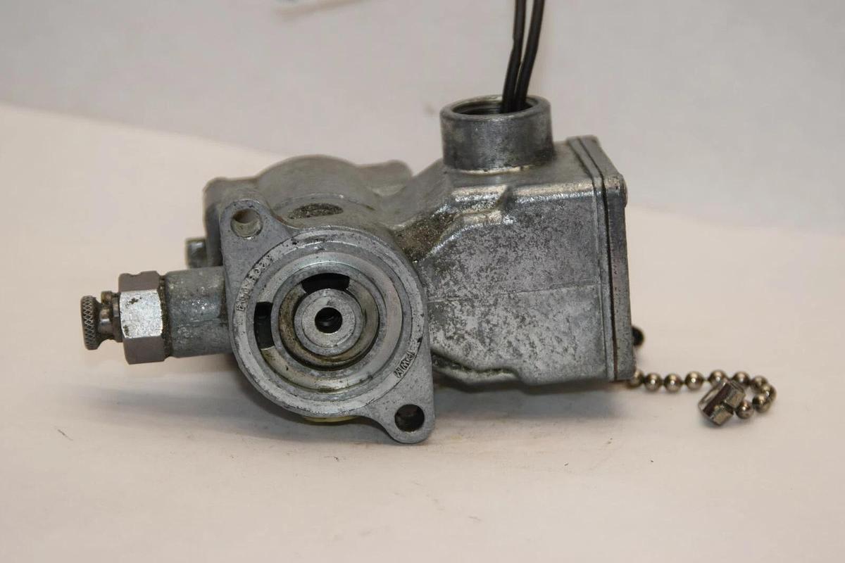 Used BELLOWS K065-6035 K0656035 115-60V Pilot Valve