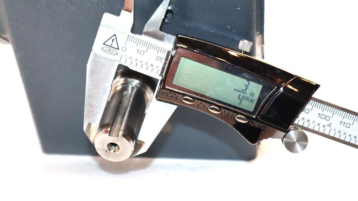 Used Hub City Gear Box Speed Reducer 0230-01368 023001368 Model 181 Style B 25:1 *NOS