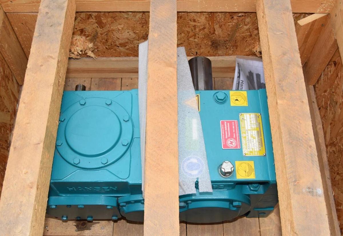 Hansen Gearbox Gear Box Reducer RDA31 ORI012416-RDA31-DN-28(DP) 28.267 R NOS