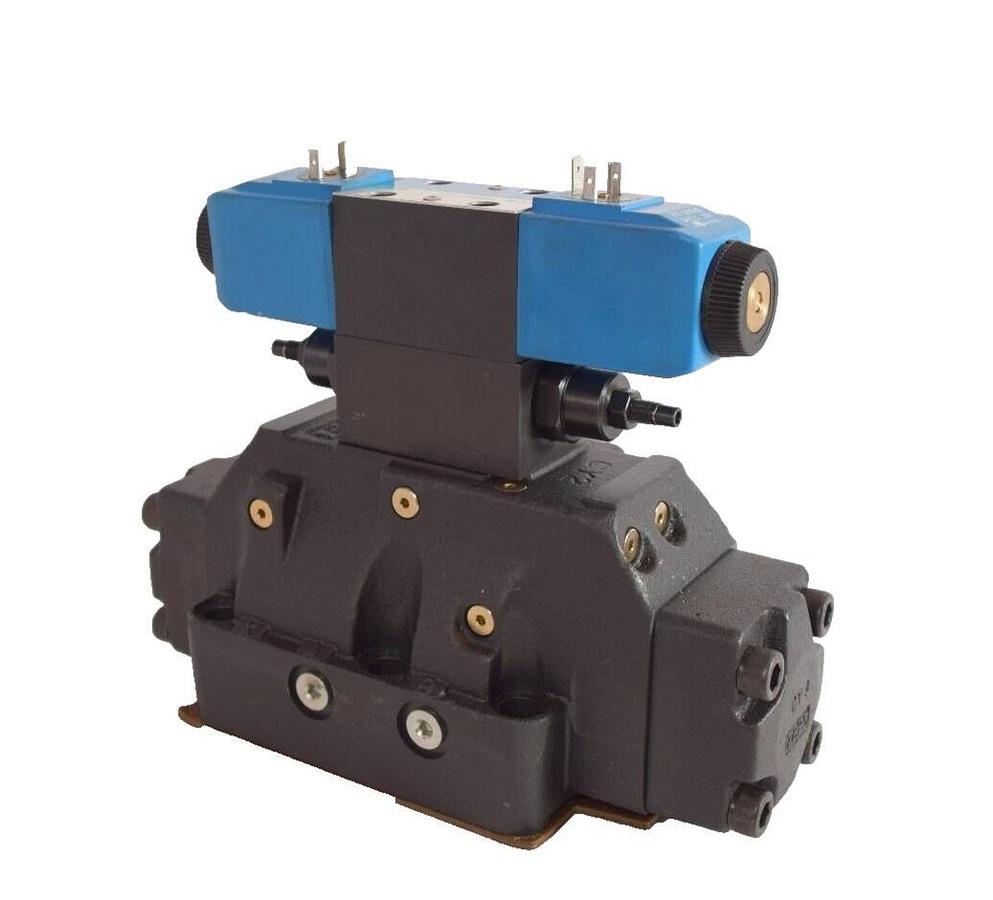 Vickers Directional Control Valve DG5V-8-S-33C-2-T-M-U-H-10 DG4V3S6CMUH560 *NOS*