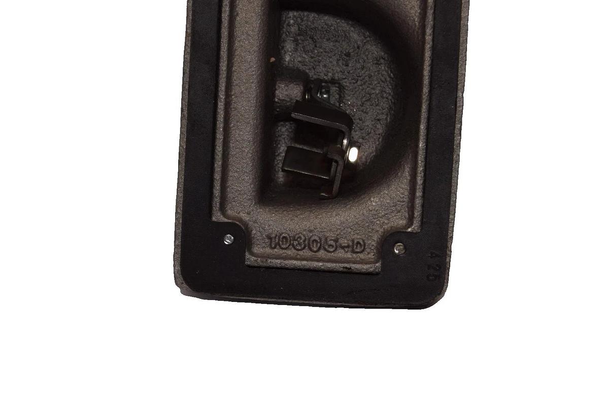 Crouse Hinds DS 181-N4 DS181-N4 Industrail Snap Switch Cover Plate (New)