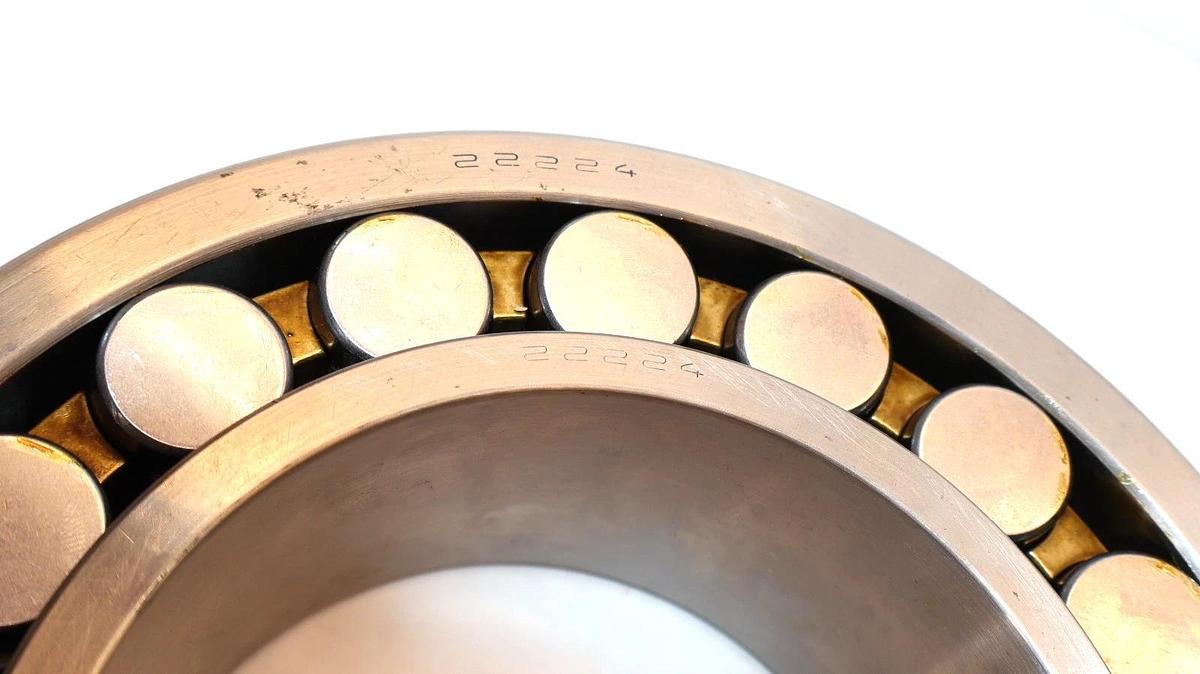 22224 Spherical Roller Bearing  (New)