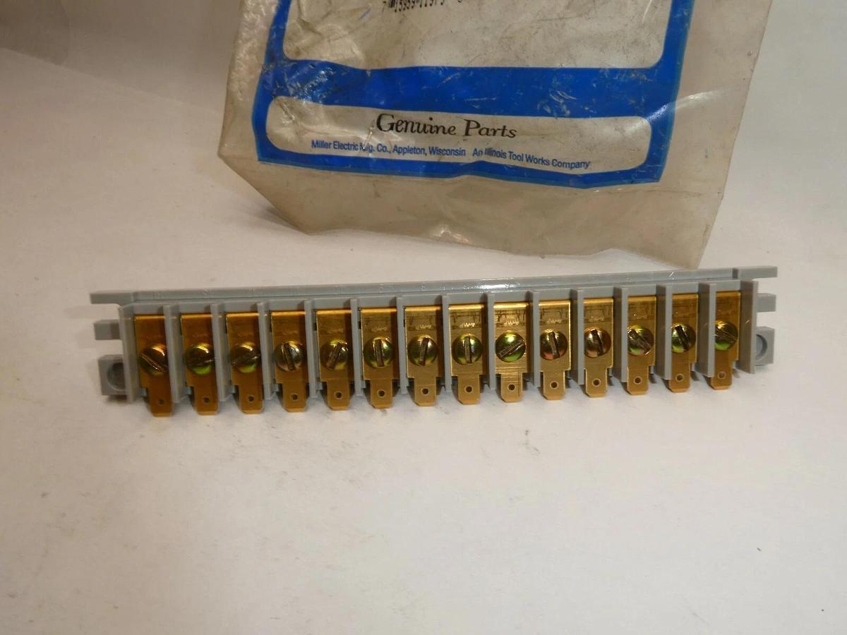 (NEW) MILLER 079783 Conn Edge Multitap 14SKT Plug