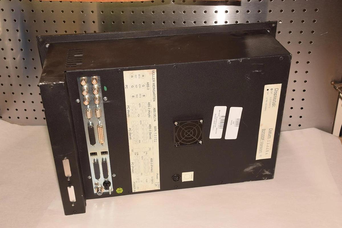 Used BECKHOFF  PC Control Unit PC Screen B-line B2000F DA002383 2B-1-A-03