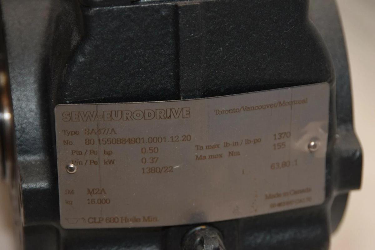 Sew Eurodrive Gearbox w/ Motor SA47/A 80.1550884901.0001.12.20 63.80:1 NEW