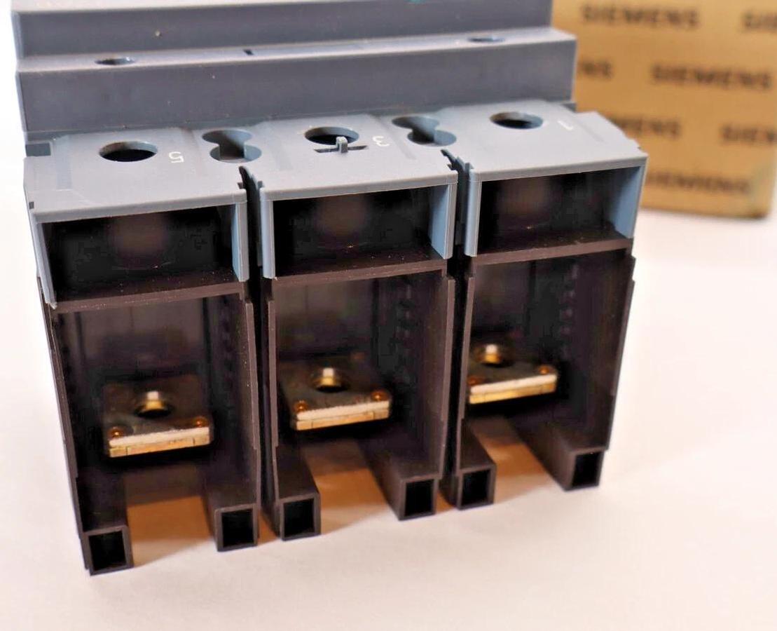 Siemens 3VA6 Circuit Breaker 3VA6110-6HN31-0AA0 100A 100 Amp ETU350LSI Trip *NEW