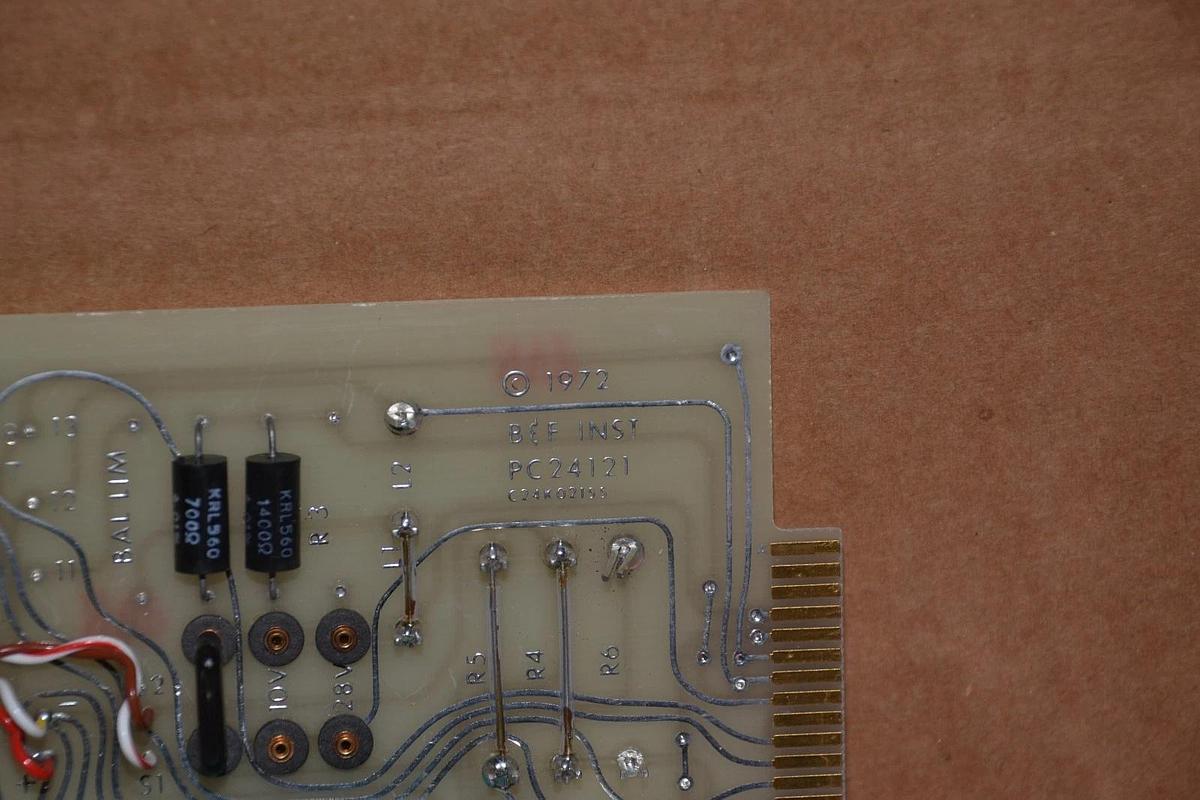 Used B&F INSTRUMENTS GD/C 55-01036-77 MODEL 1-729-1 INPUT CONDITIONER VOLTAGE