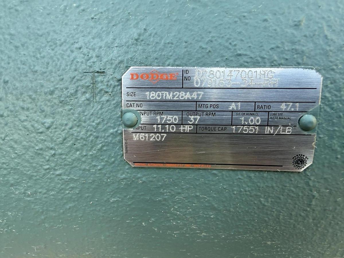 DODGE INLINE gear box 079163-34-RH 180TM28A4 D280147001HG 11.10HP 17551 inlb New