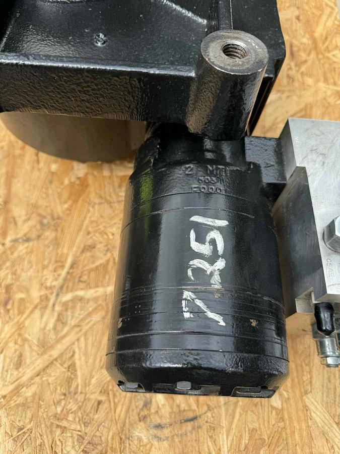 Altec Rotational Worm Gear Box Gearbox Assembly 041400079