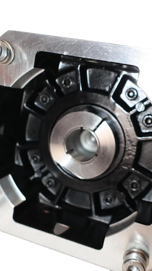 XLY AB090-10-S2 AB09010S2 110-2-145-M8 Gear Reducer (NEW - TAKEOUT, READ)