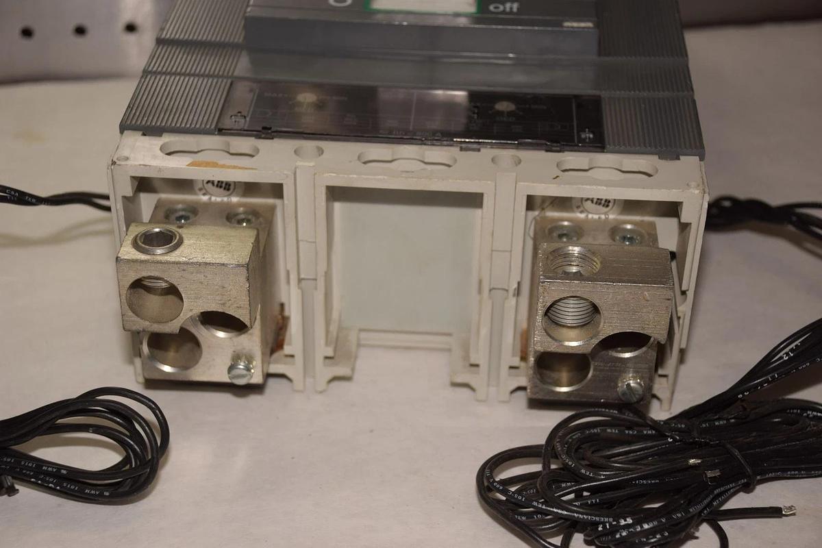 ABB S6N SACE S6 S6N800TX0-2AV8 Breaker AA00561395 122160041-001 400vac NEW