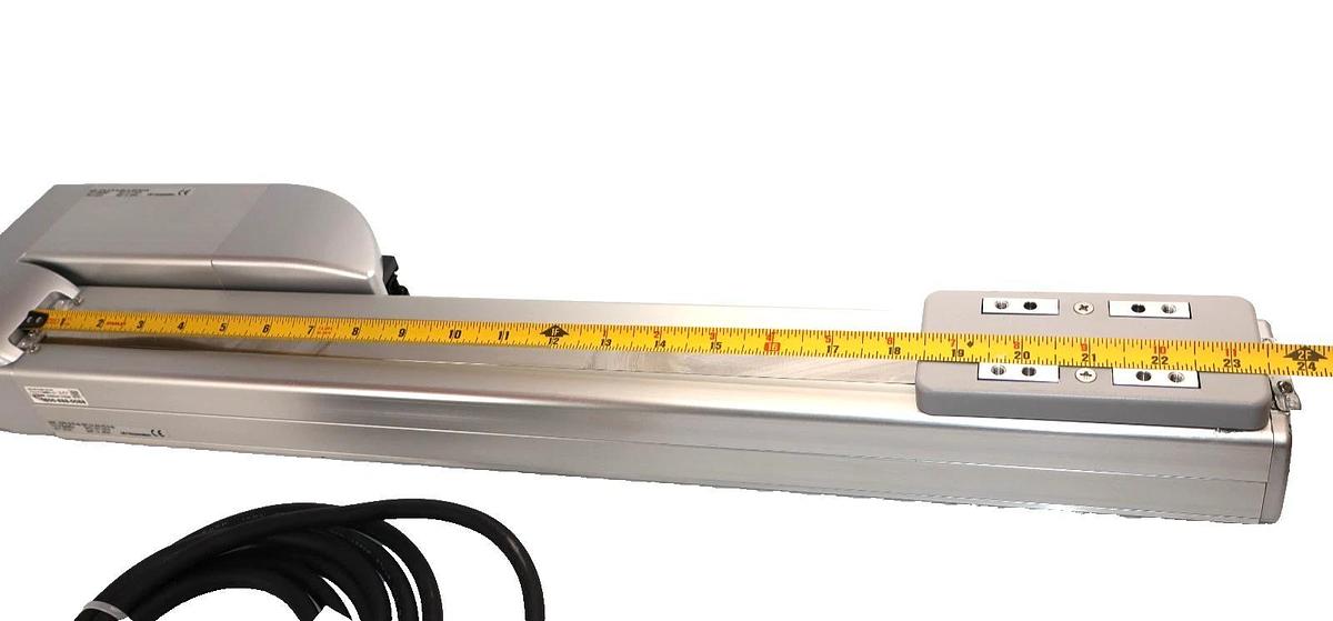 Used IAI Corporation RCP6-SA7R-WA-56P-24-450-P3-N-ML 24Vdc Cylinder With Cable