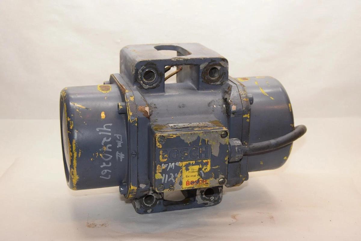 Used Bosch 0 618 120 013 Electric Vibrator Shaker  220 460 VAC 3ph 1000W  0618120013