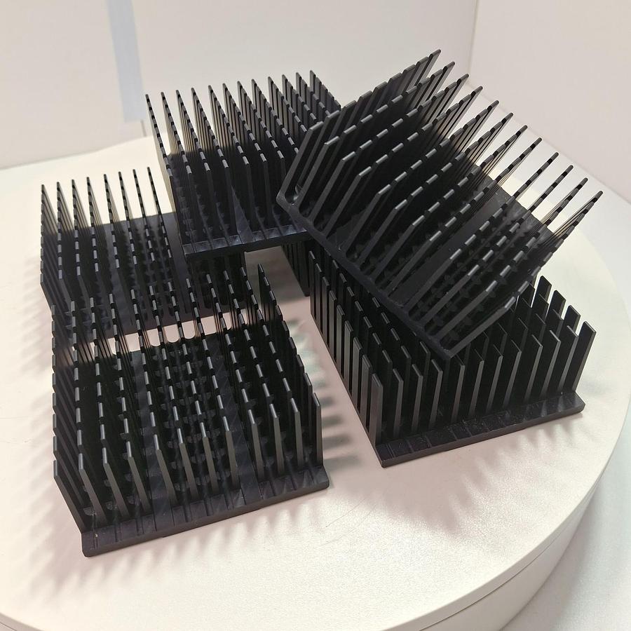 Used (Lot of 4) Aluminum Heat Sinks 3.5" L x 2.75" W x 2.5" D