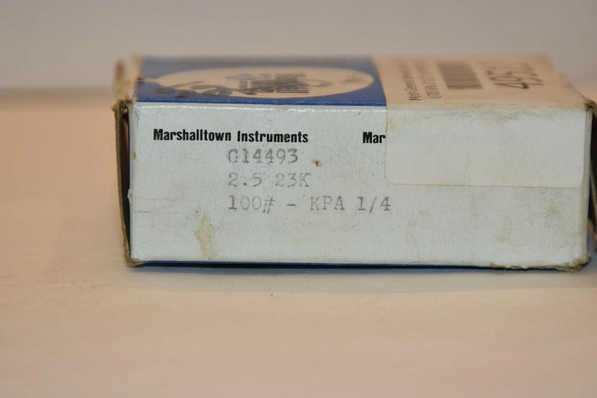 NEW MARSHALL TOWN G14493 0-100psi 2.5" FACE 1/4" NPT PRESSURE GAUGE