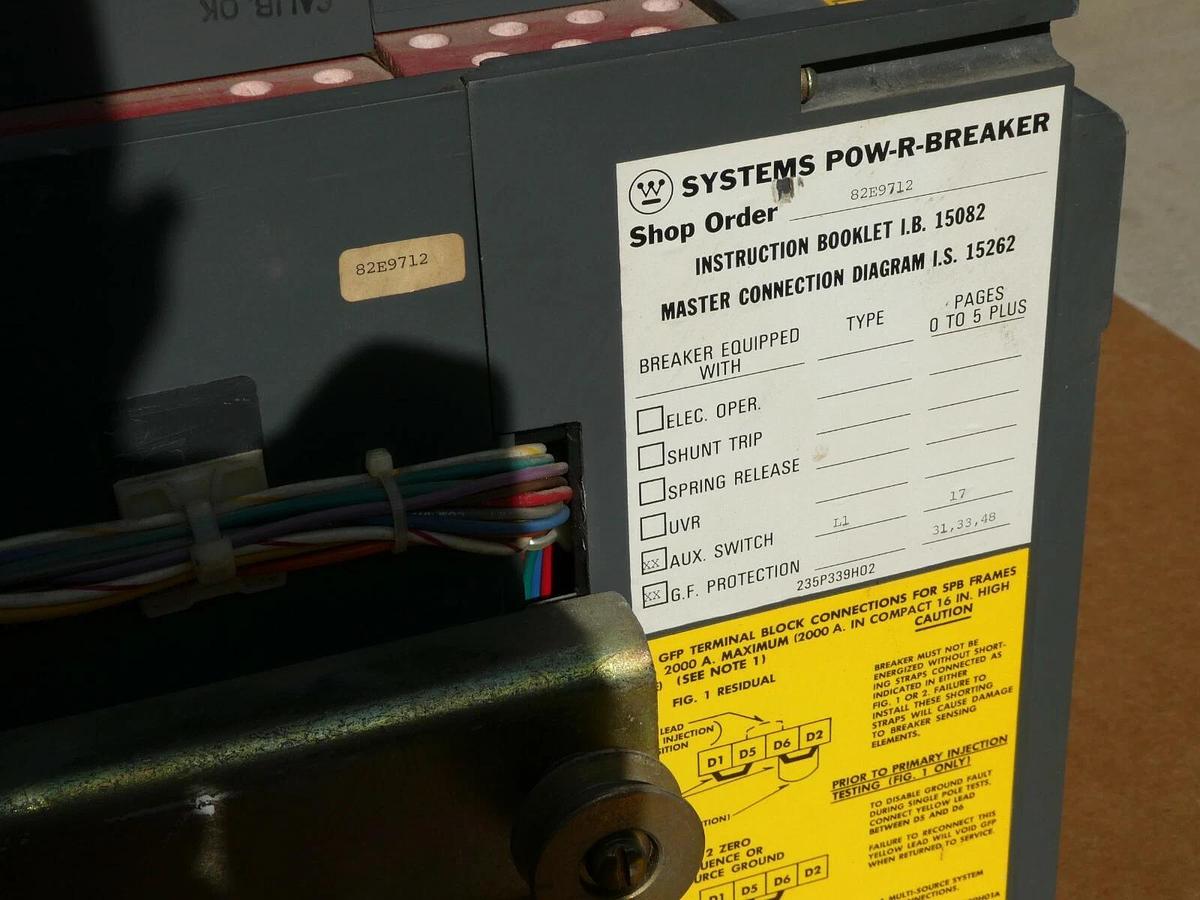 Used Westinghouse SPB 100 1600A Drawout Pow-R Breaker  w/ 1000 Amp Plug SPB100