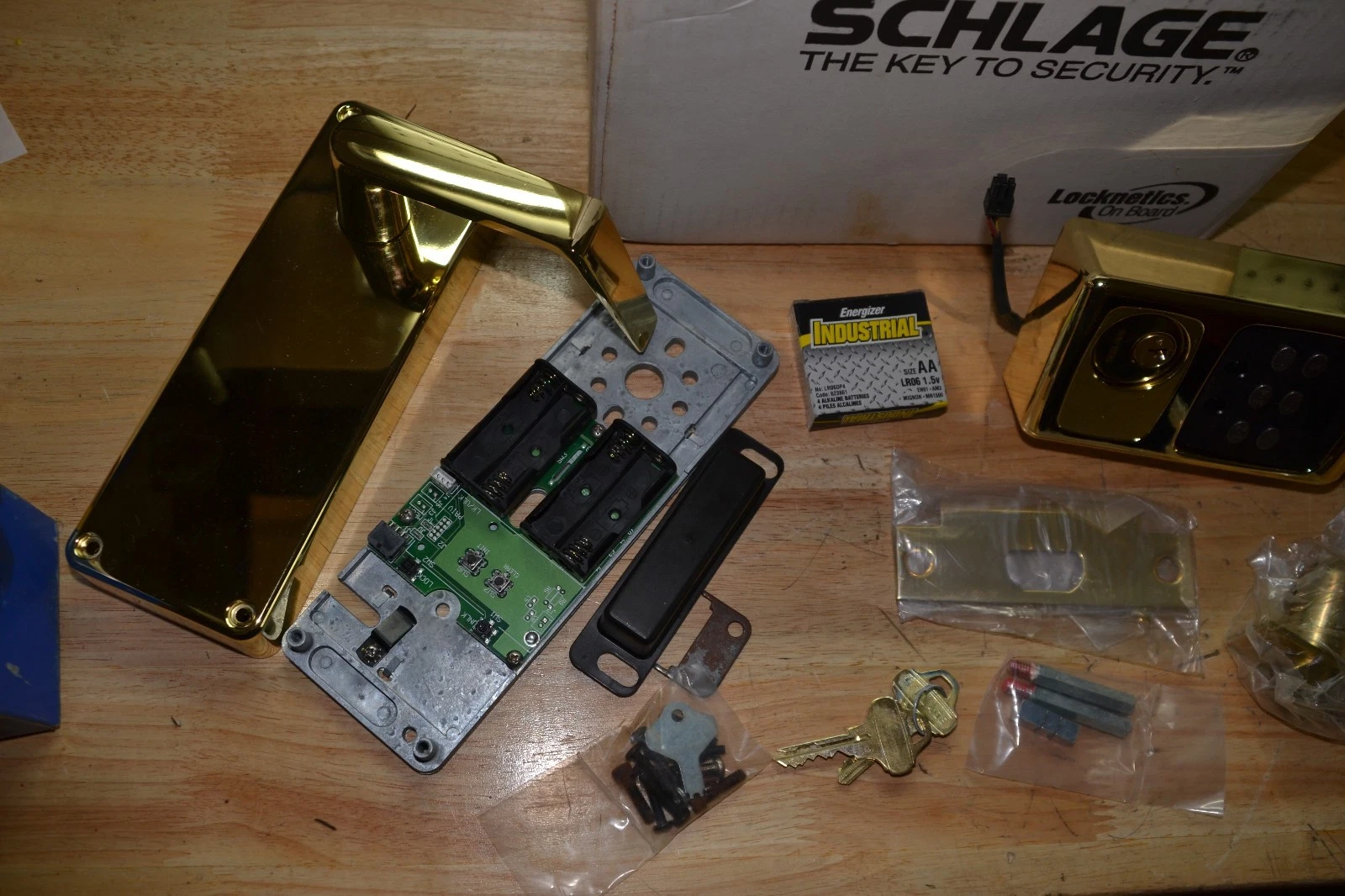 SCHLAGE PR05196XBPX06XKDXSLB LOCKNETICS COMMERCIAL ELECTRONIC LOCK SET GOLD