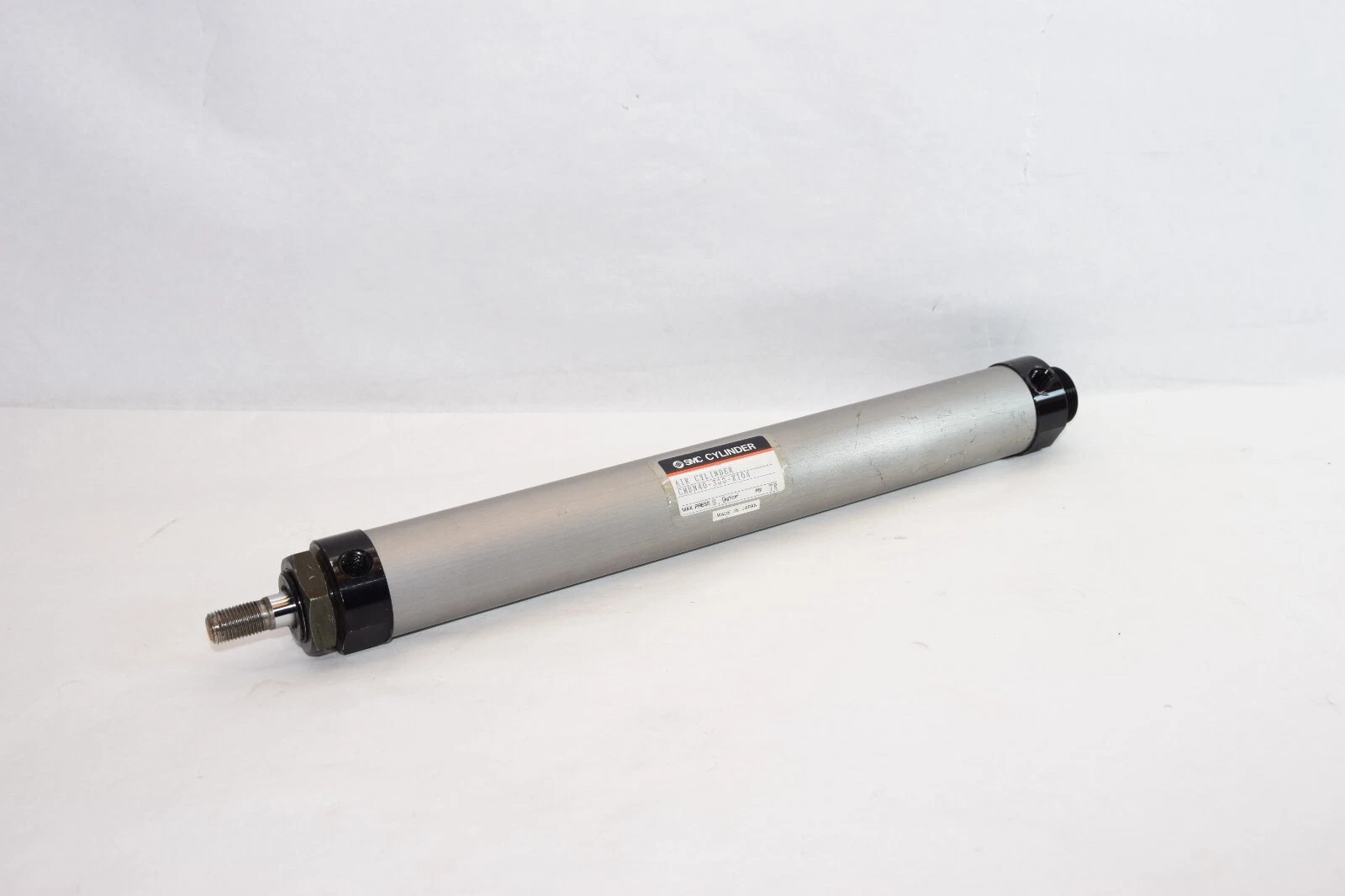 Used SMC CMBN40-300-X104 9.9kgf/cm2 Pneumatic Air Cylinder