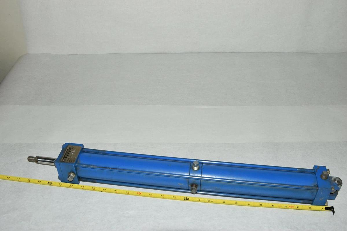 Refurbished LYNAIR INC. AD-232-8 AD2328 2" Bore 8" Stroke Pneumatic Cylinder