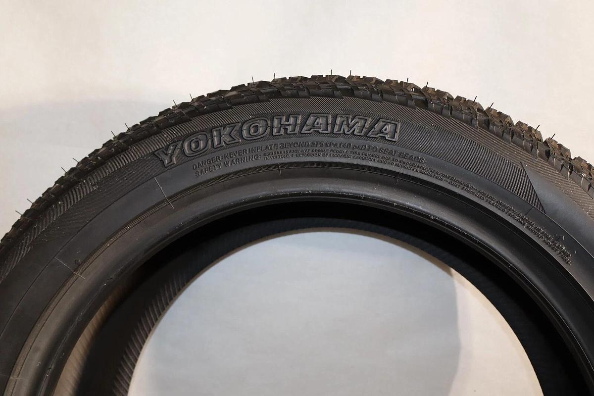 Used (NEW) YOKOHAMA GEOLANDAR A/T G015 225/55R18 98H Tire