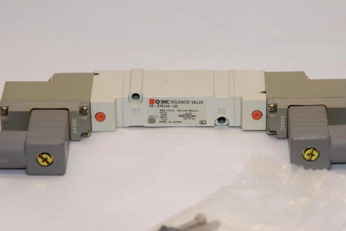 (NEW) SMC 30-SY5240-5D 24V Coil Solenoid Valve