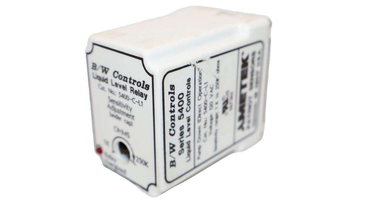 Used B/W Controls Liquid Level Cotrol Relay 5400-C-L1 Series 5400 120Vac